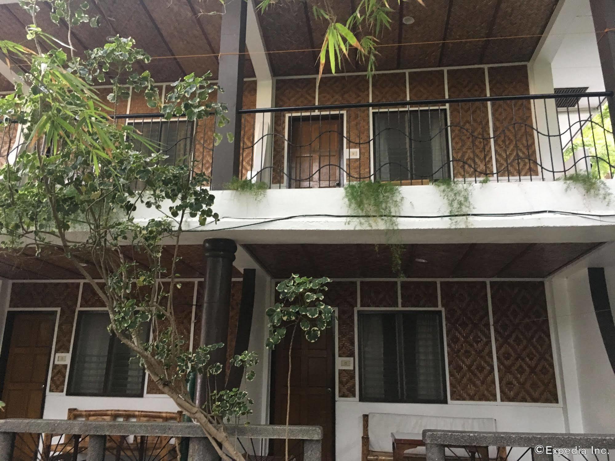 Love'S Beach & Dive Resort Moalboal Extérieur photo