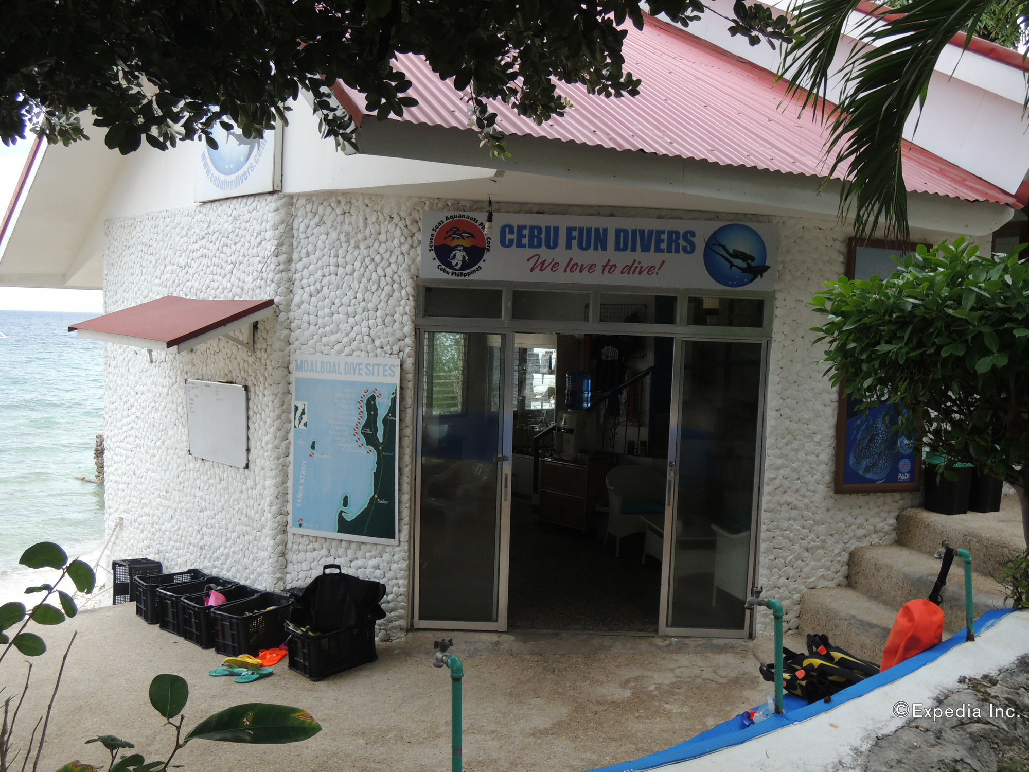 Love'S Beach & Dive Resort Moalboal Extérieur photo