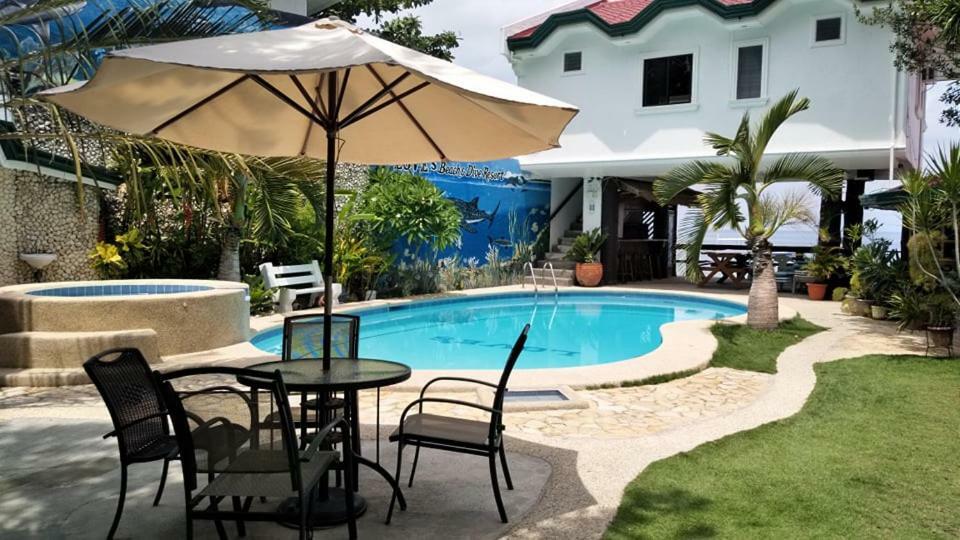 Love'S Beach & Dive Resort Moalboal Extérieur photo